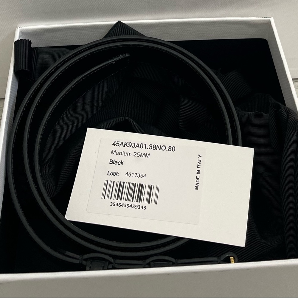 Celine MEDIUM 25MM TRIOMPHE BELT IN TAURILLON LEATHER - Picture 12 of 14